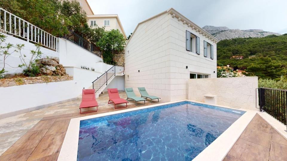 Gemuetliche Villa Mit Pool Brela Esterno foto